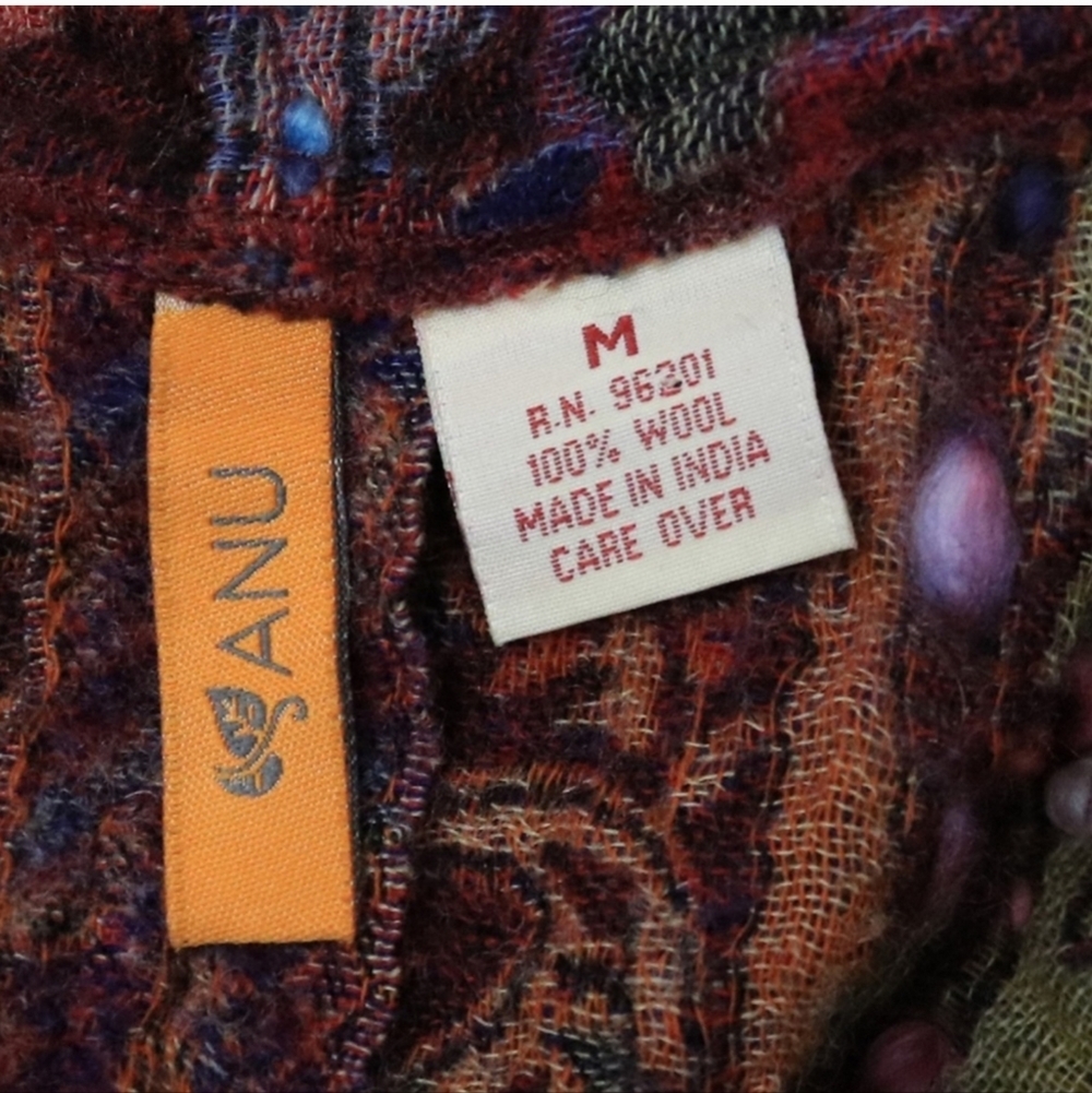 Stunning Anu Sweater Euc - image 5